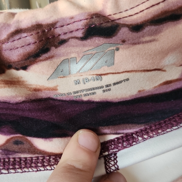 Abstract Patterned Leggings - Picture 2 of 3